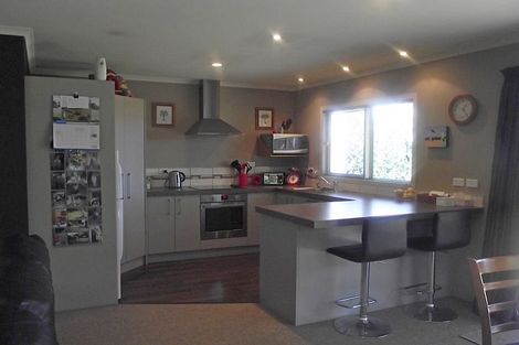 Photo of property in 31 Fisher Place, Carterton, 5713