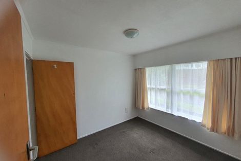 Photo of property in 2/28 Windy Ridge Road, Glenfield, Auckland, 0629