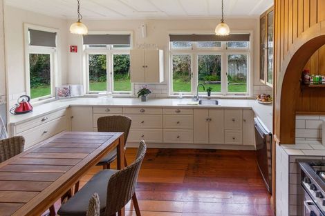 Photo of property in 30 Camberwell Road, Hawera, 4610