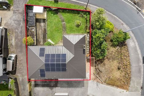 Photo of property in 692 East Coast Road, Pinehill, Auckland, 0632