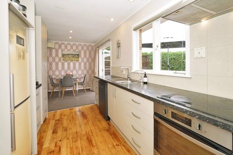 Photo of property in 18 Macmurdo Avenue, Glenview, Hamilton, 3206