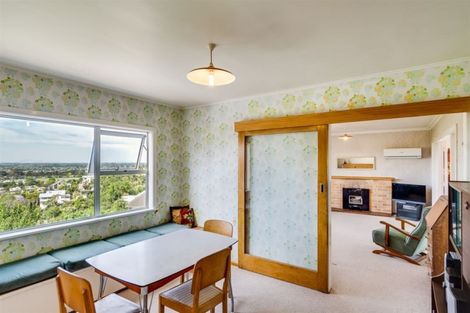 Photo of property in 11 Enfield Road, Hospital Hill, Napier, 4110