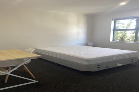 Photo of property in 2/29 May Street, Hamilton East, Hamilton, 3216