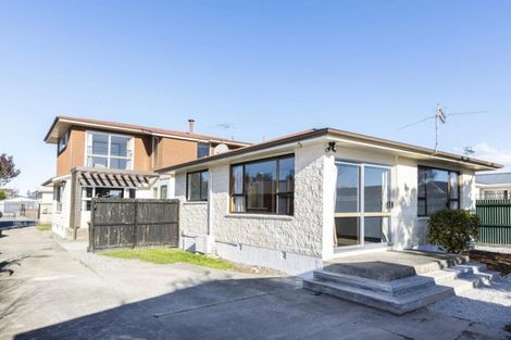 Photo of property in 11 Eglinton Street, Avondale, Christchurch, 8061