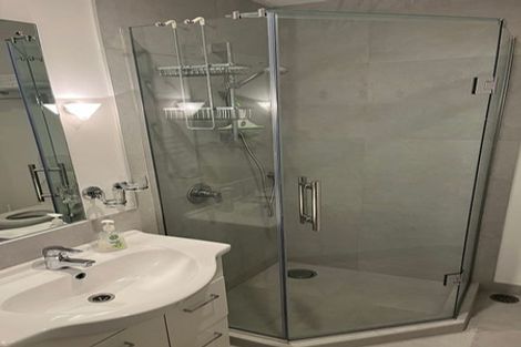 Photo of property in 2b/4 Fleet Street, Devonport, Auckland, 0624