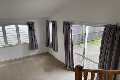 Photo of property in 7 Thornton Road, Milford, Auckland, 0620