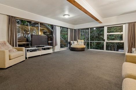 Photo of property in 30 Mahoe Road, Titirangi, Auckland, 0604