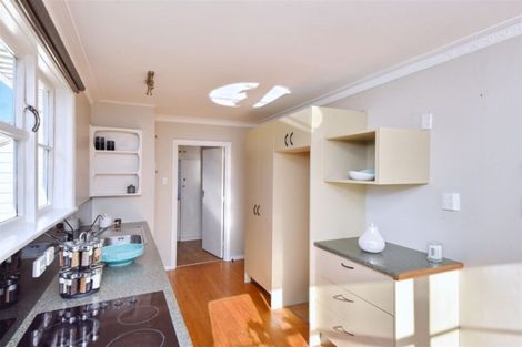 Photo of property in 16 Bateman Avenue, Bryndwr, Christchurch, 8053