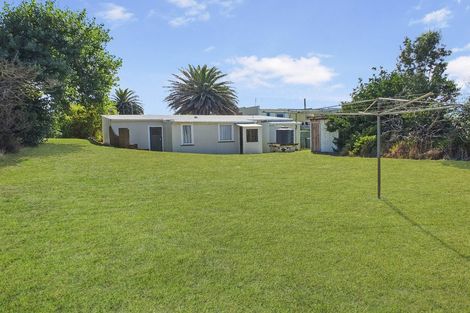 Photo of property in 40 Pratt Avenue, Foxton Beach, Foxton, 4815