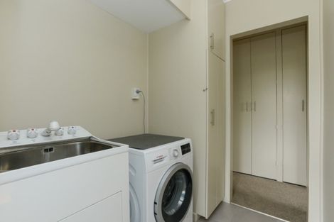 Photo of property in 6 Watts Street, Waipawa, 4210