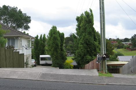Photo of property in 93 Selwyn Crescent, Forrest Hill, Auckland, 0620