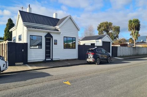 Photo of property in 4 Cross Street, Milton, 9220