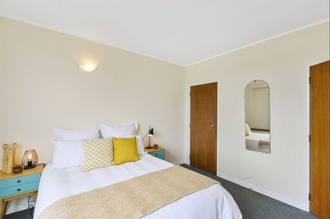 Photo of property in Hobson Court Flats, 66/70 Hobson Street, Thorndon, Wellington, 6011
