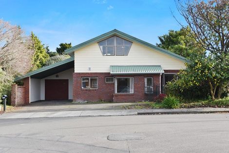 Photo of property in 16 Regal Street, Levin, 5510