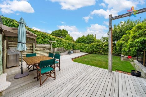 Photo of property in 57 Pokohiwi Road, Normandale, Lower Hutt, 5010