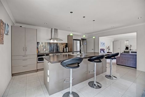 Photo of property in 7a Dives Avenue, Hawera, 4610