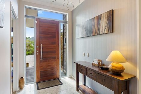 Photo of property in 9 Otupoa Way, Paraparaumu, 5032