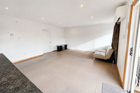 Photo of property in 135 Waimairi Road, Ilam, Christchurch, 8041