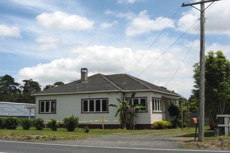 Photo of property in 207 Riverhead Road, Kumeu, 0892