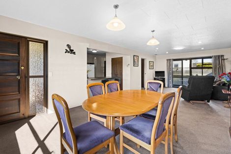 Photo of property in 2/400 Ikanui Road, Frimley, Hastings, 4120