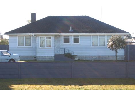 Photo of property in 59 Alma Crescent, Papakura, 2110