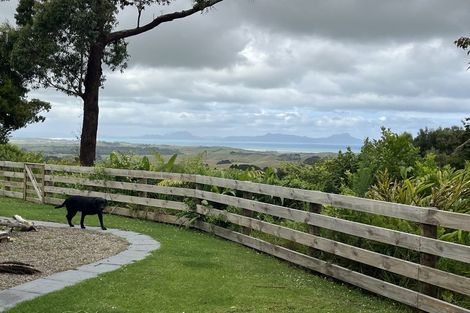 Photo of property in 216 Massey Road, Waipu, 0582