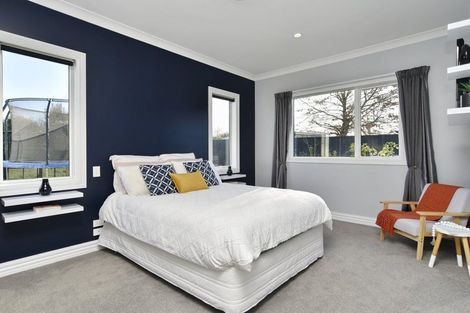 Photo of property in 8 Highfield Lane, Rangiora, 7400