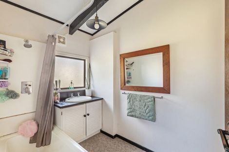 Photo of property in 130 Smart Road, Glen Avon, New Plymouth, 4372