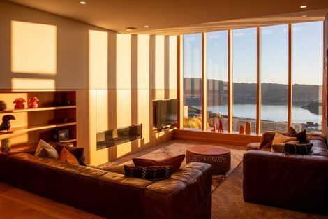 Photo of property in 10 Seascape View, Paremata, Porirua, 5024