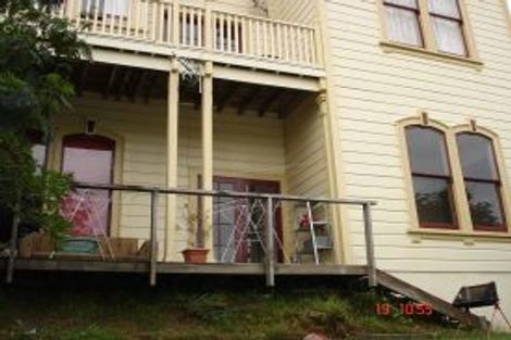 Photo of property in 28 Maarama Crescent, Aro Valley, Wellington, 6021