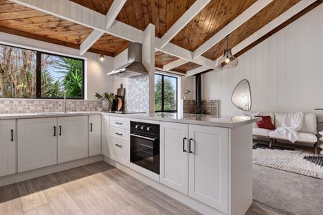 Photo of property in 18 Taylor Street, Ohauiti, Tauranga, 3112