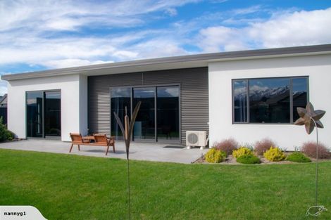 Photo of property in 9 Caledonian Place, Cromwell, 9310