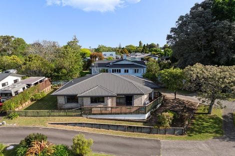 Photo of property in 2 Dowman Place, Te Puke, 3119