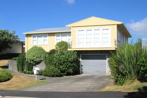 Photo of property in 30 Kingston Heights Road, Kingston, Wellington, 6021