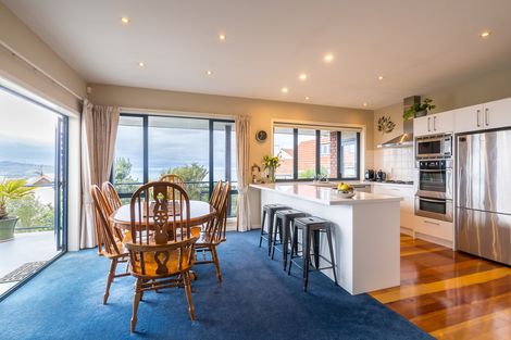 Photo of property in 6 Earls Road, Saint Clair, Dunedin, 9012