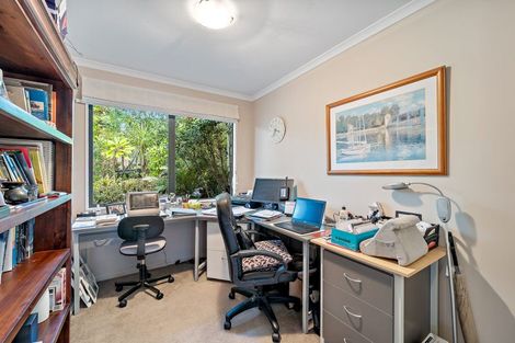 Photo of property in 15 Glenreagh Place, Torbay, Auckland, 0630