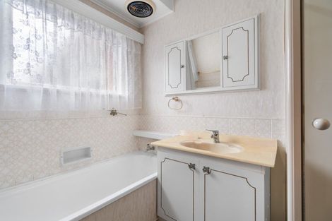 Photo of property in 10 Bowen Place, St Andrews, Hamilton, 3200