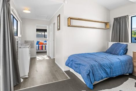 Photo of property in 6 Kent Avenue, Waitarere Beach, Levin, 5510