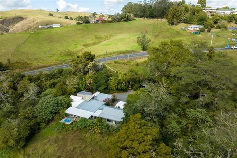 Photo of property in 127 Paihia Road, Kawakawa, 0210