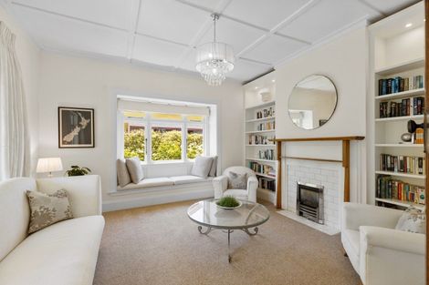 Photo of property in 10 Argyle Avenue, Takaro, Palmerston North, 4410