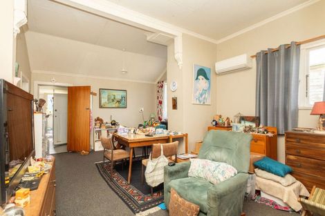 Photo of property in 18 Mccallum Street, Dannevirke, 4930