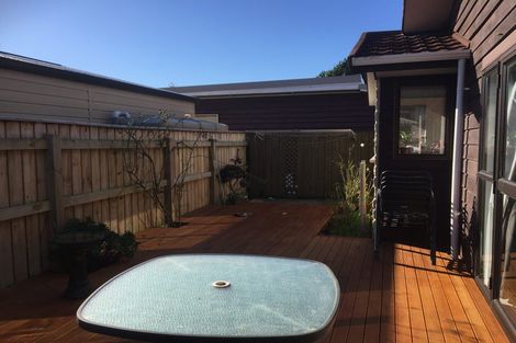 Photo of property in 5a Waimarie Avenue, Paraparaumu, 5032