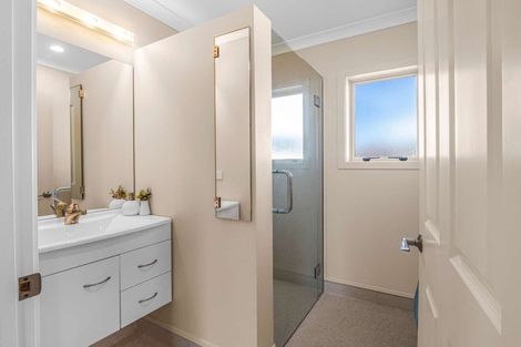 Photo of property in 18 Gilligan Close, College Estate, Whanganui, 4500