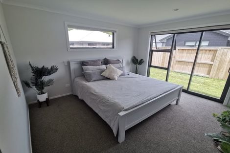 Photo of property in 90 Pakanga Grove, Pyes Pa, Tauranga, 3112