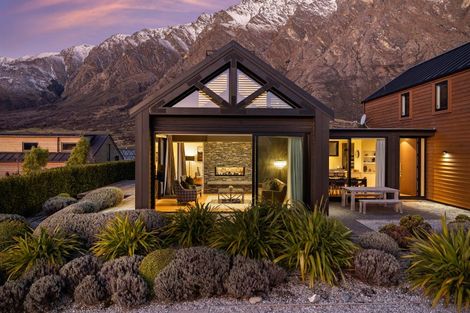 Photo of property in 4 Stockyard Lane, Jacks Point, Queenstown, 9371