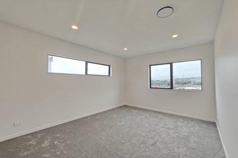 Photo of property in 1 Pukeko Road, Hobsonville, Auckland, 0616