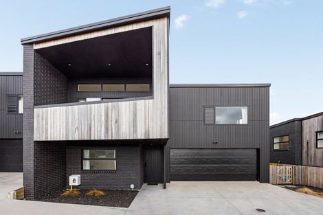 Photo of property in 2/7 Tarbett Road, Hillcrest, Hamilton, 3216