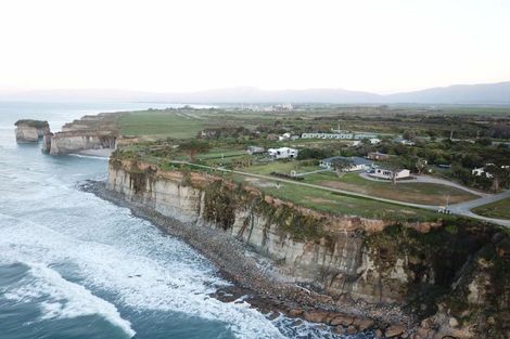 Photo of property in 6 Clifftop Lane, Cape Foulwind, Westport, 7892