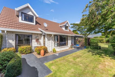 Photo of property in 10 Rowanwood Close, Halswell, Christchurch, 8025