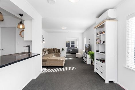 Photo of property in 9 Karaka Road, Otumoetai, Tauranga, 3110